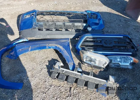 2016 Toyota Tacoma Sr5 V6 z USA, uszkodzony, nr VIN 5TFSZ5AN8GX022111